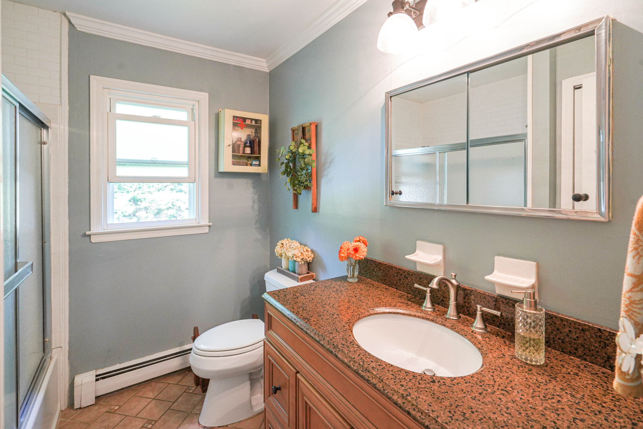 Wading River, New York, 11792, United States, 5 Bedrooms Bedrooms, ,2 BathroomsBathrooms,Residential,For Sale,1943116