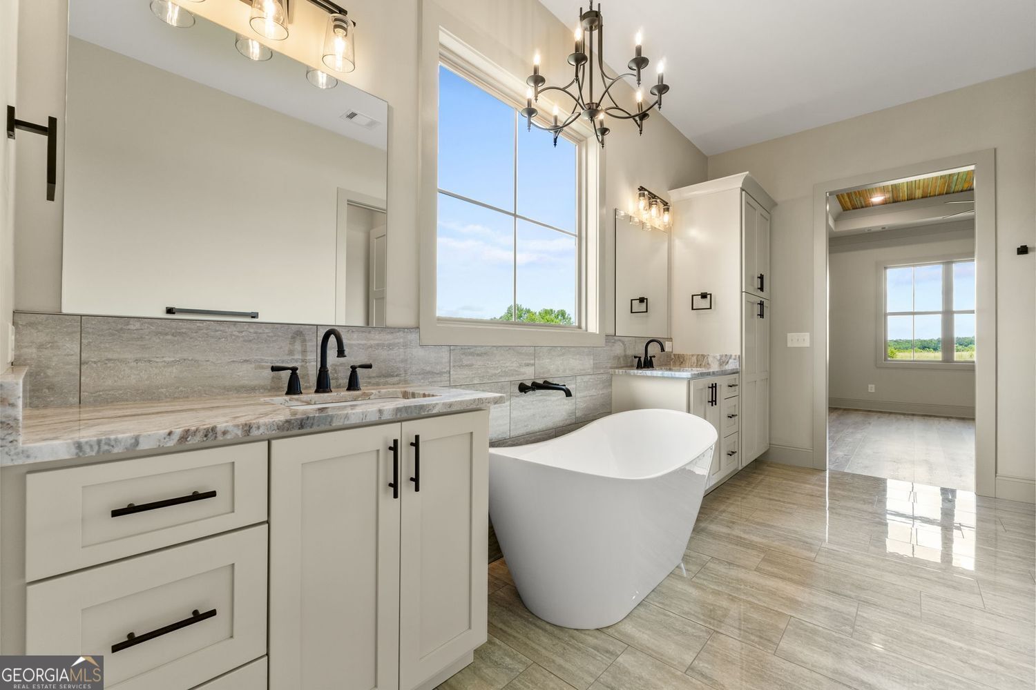 Barnesville, Georgia, 30204, United States, 4 Bedrooms Bedrooms, ,4 BathroomsBathrooms,Residential,For Sale,1859090