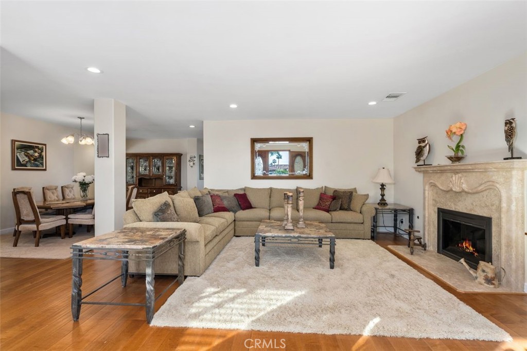 Torrance, California, 90505, United States, 4 Bedrooms Bedrooms, ,3 BathroomsBathrooms,Residential,For Sale,1992136