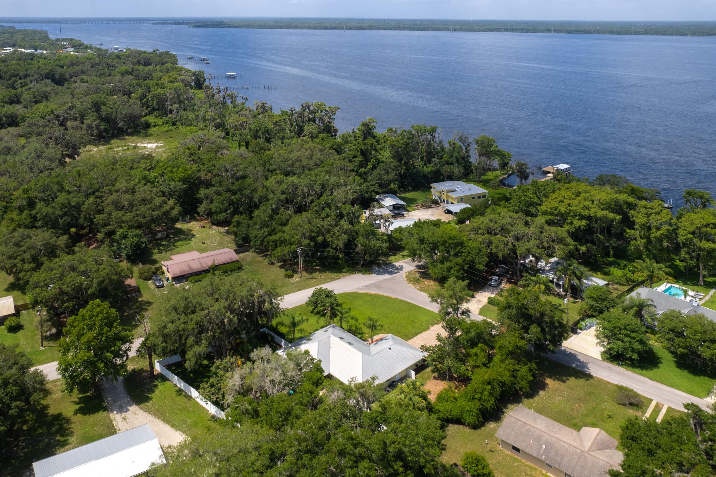 East Palatka, Florida, 32131, United States, 3 Bedrooms Bedrooms, ,2 BathroomsBathrooms,Residential,For Sale,1983358