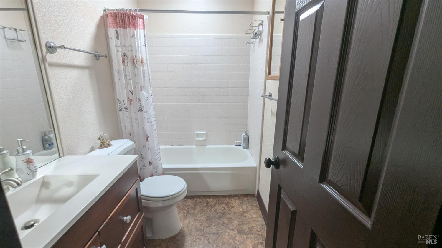 Santa Rosa, California, 95401, United States, 3 Bedrooms Bedrooms, ,2 BathroomsBathrooms,Residential,For Sale,1827098