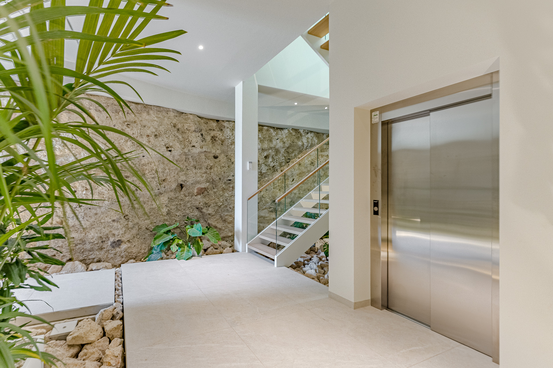  Exclusive luxury villas 