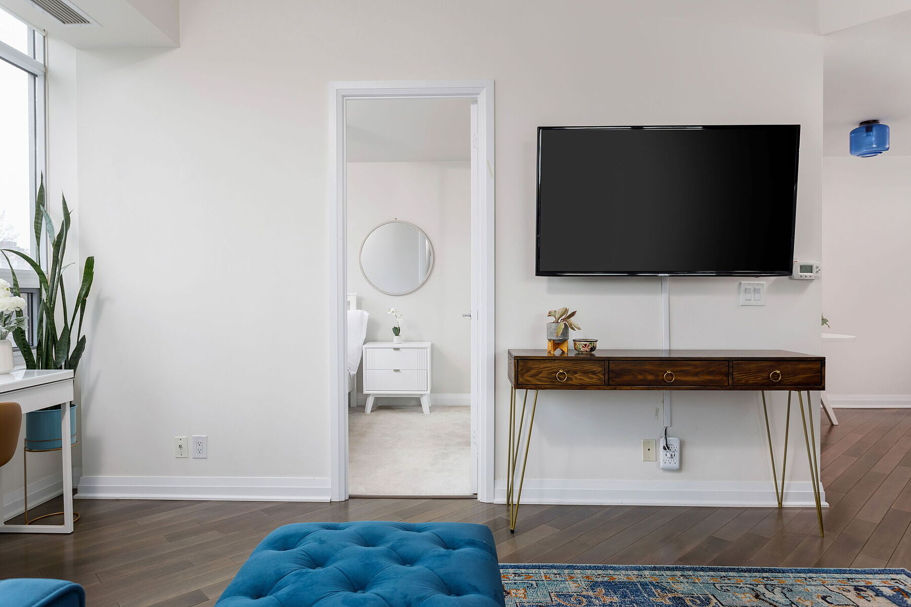  Spacious and Bright Condo - 物件實景