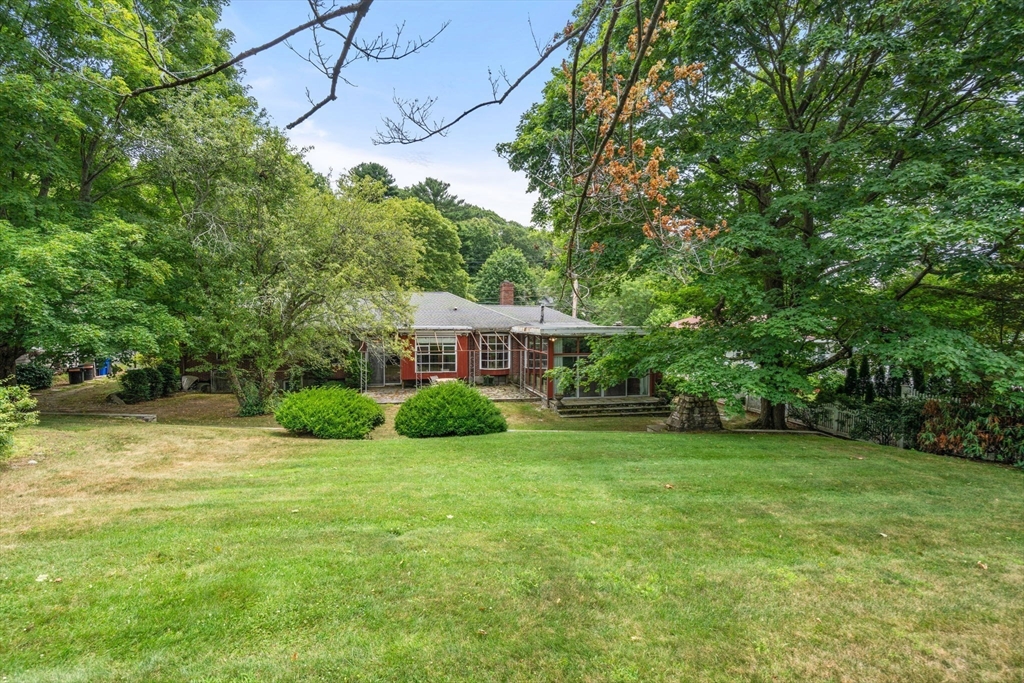 Brookline, Massachusetts, 02467, United States, 4 Bedrooms Bedrooms, ,3 BathroomsBathrooms,Residential,For Sale,1890241