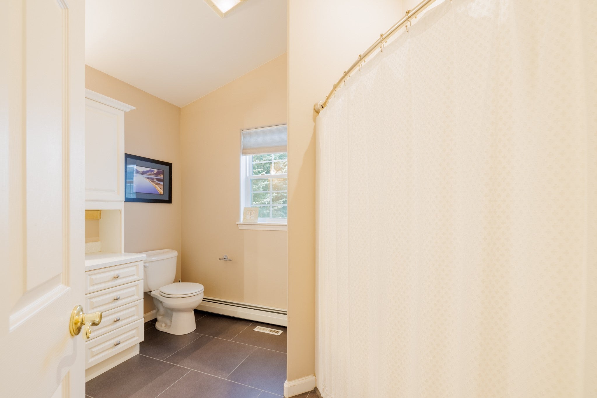 Helena, Montana, 59601, United States, 5 Bedrooms Bedrooms, ,3 BathroomsBathrooms,Residential,For Sale,1885128