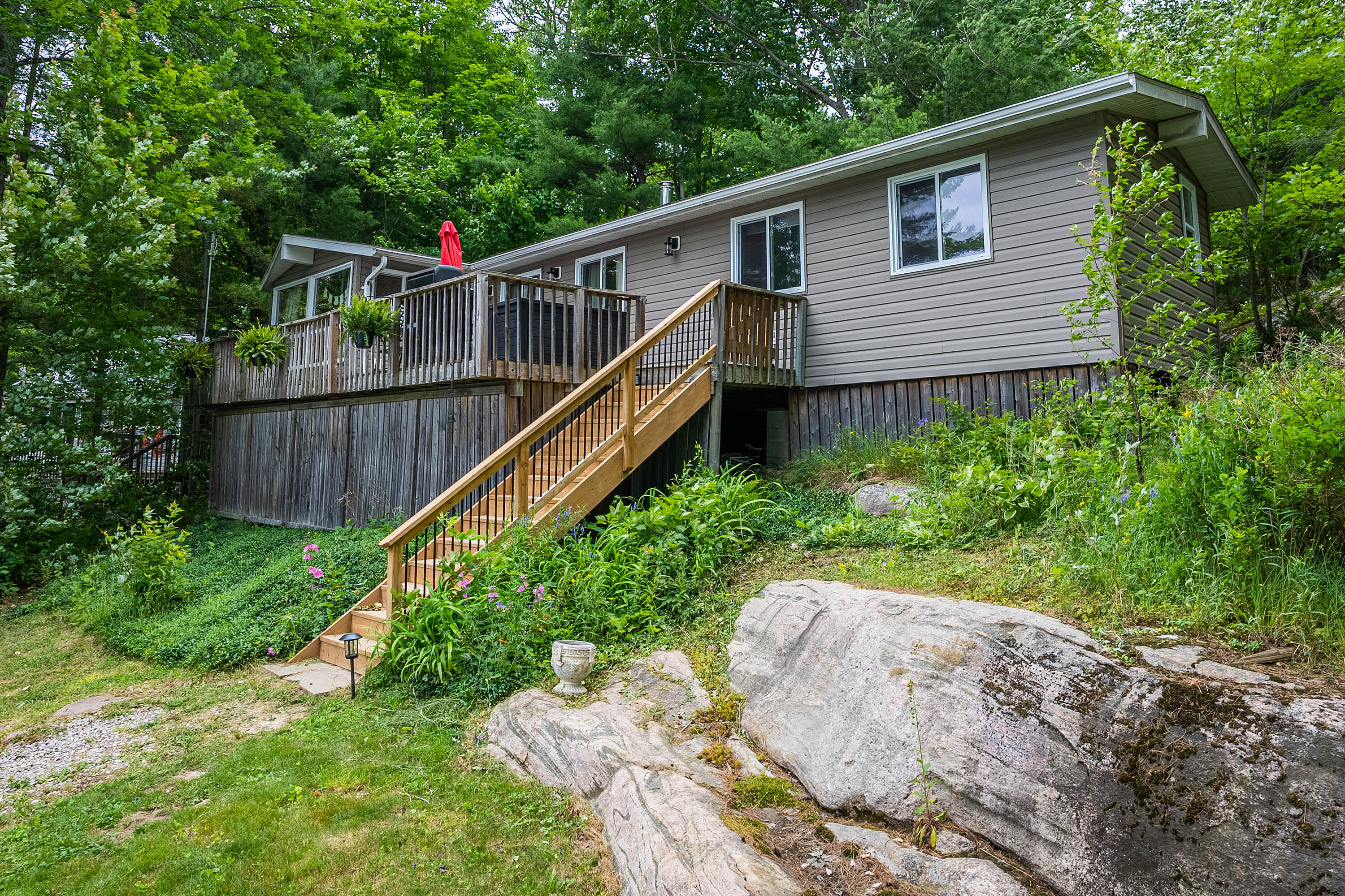  Boat Access Cottage on Kahshe - 物件實景