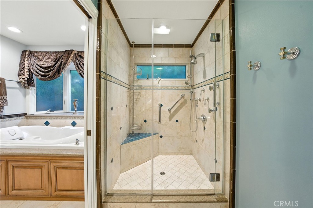 Huntington Beach, California, 92649, United States, 3 Bedrooms Bedrooms, ,2 BathroomsBathrooms,Residential,For Sale,1901956