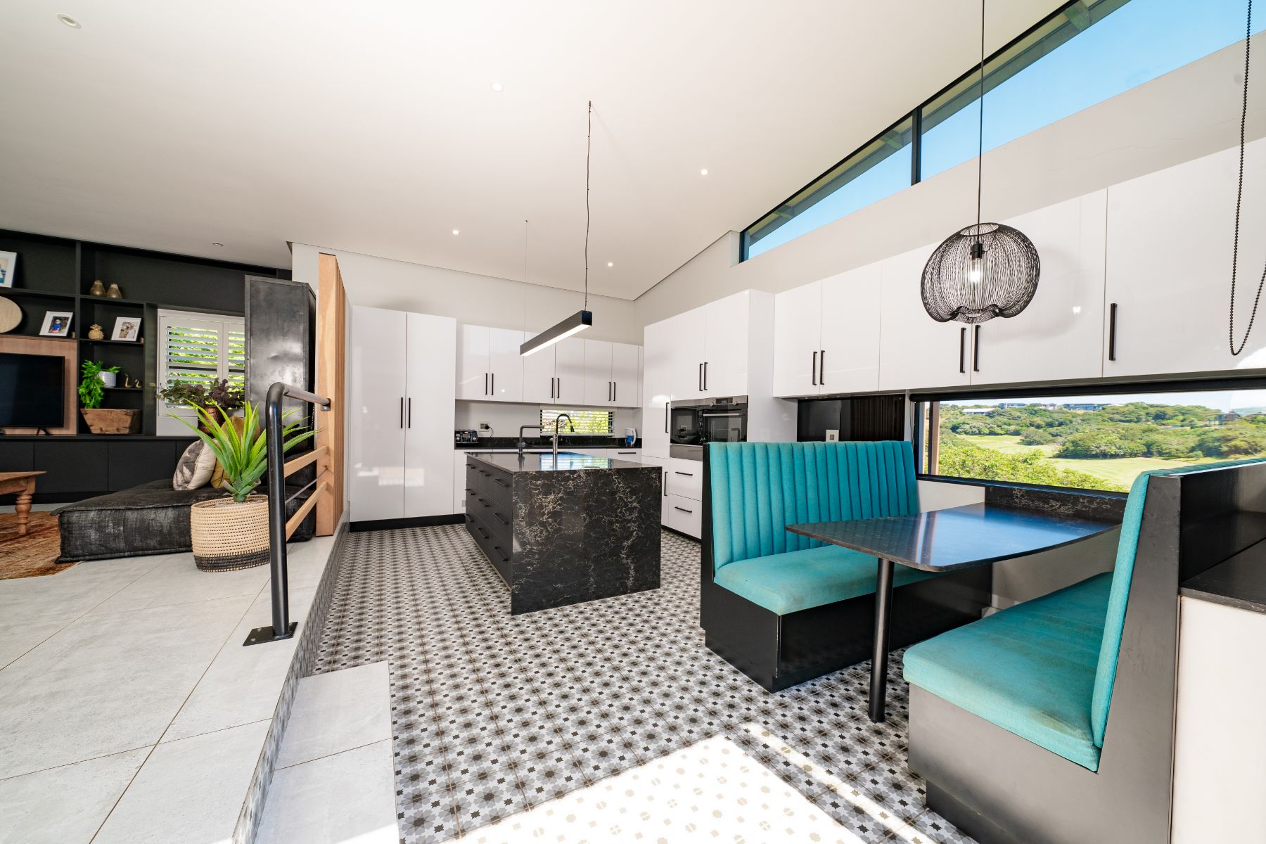  6 Bedroom Family Residence in Simbithi Eco Estate, Ballito - 物件實景