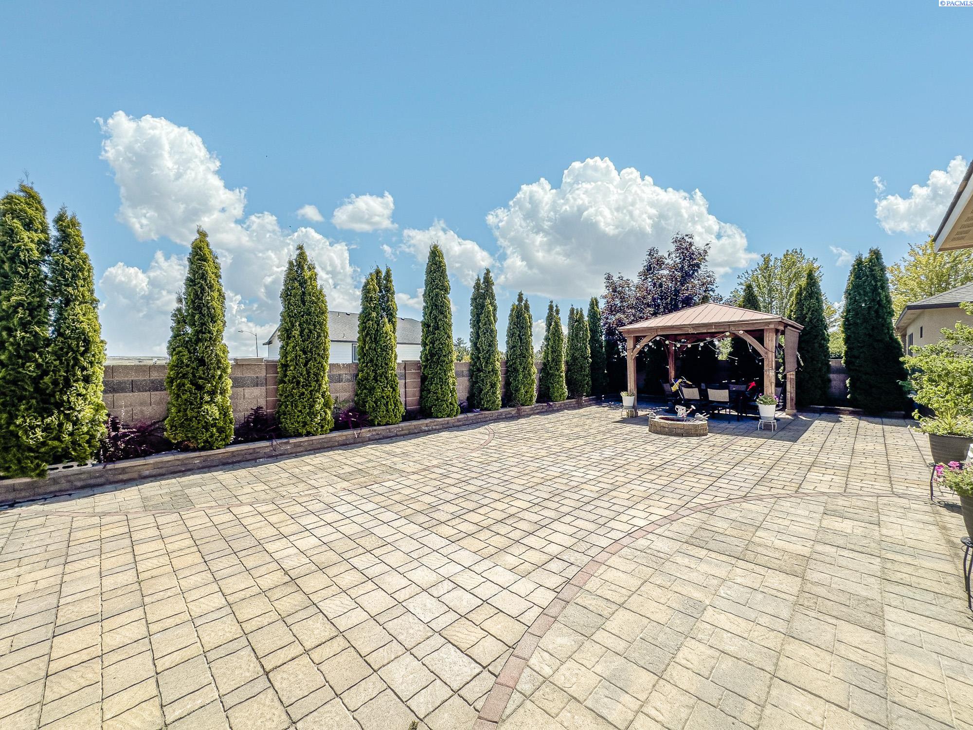 Pasco, Washington, 99301, United States, 4 Bedrooms Bedrooms, ,2 BathroomsBathrooms,Residential,For Sale,1826907