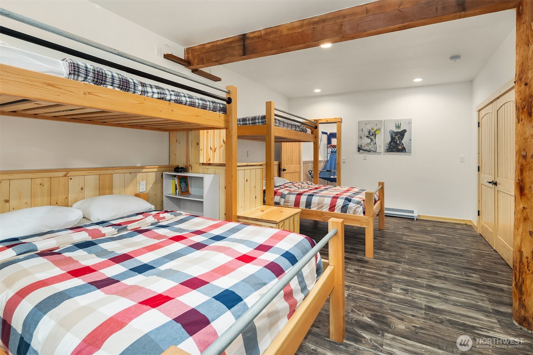 Clinton, Washington, 98236, United States, 3 Bedrooms Bedrooms, ,2 BathroomsBathrooms,Residential,For Sale,1949676