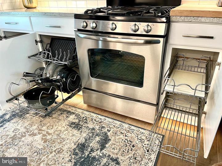 Woodbridge, Virginia, 22193, United States, 3 Bedrooms Bedrooms, ,3 BathroomsBathrooms,Residential,For Sale,1977402