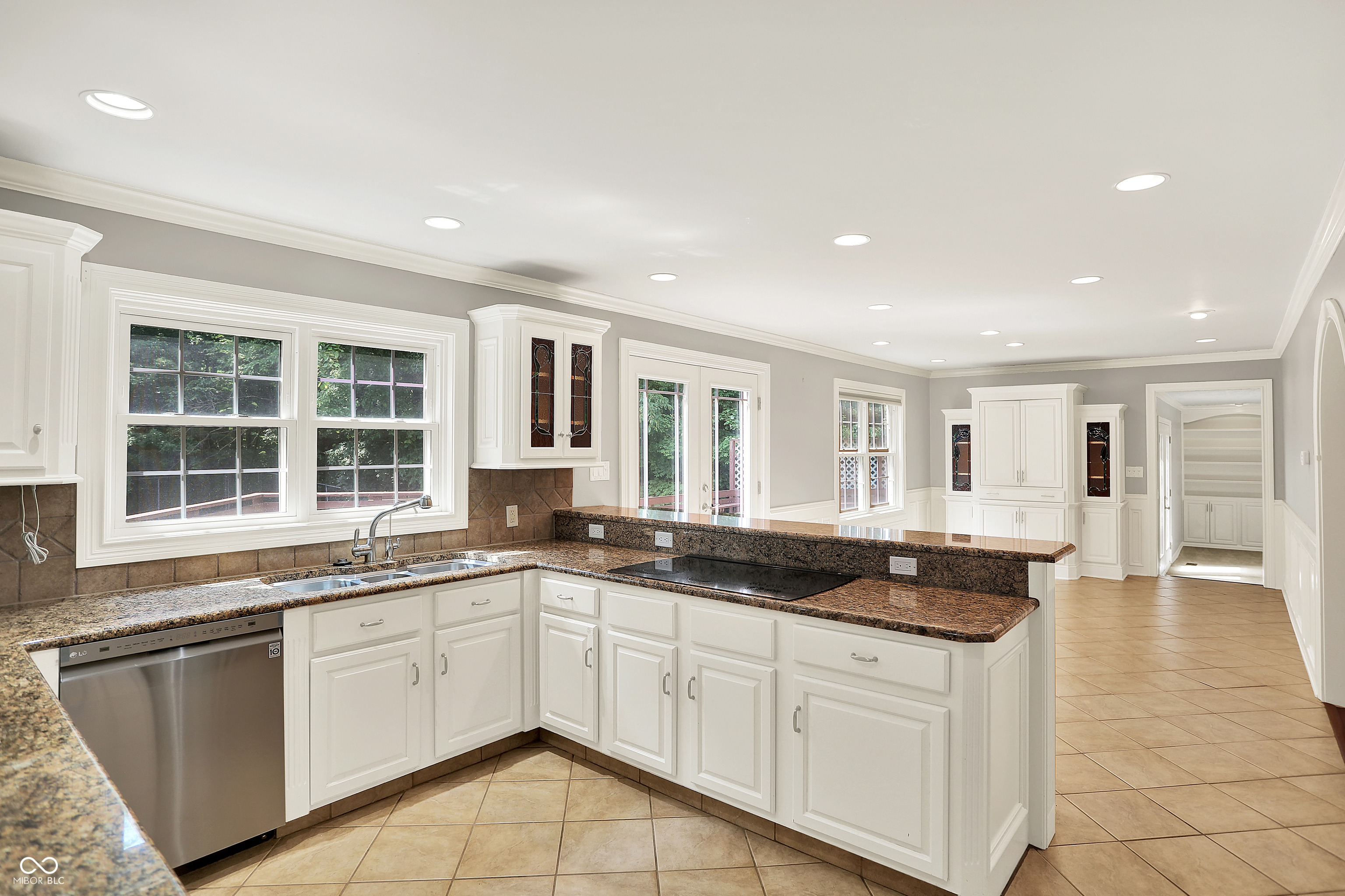 Carmel, Indiana, 46290, United States, 5 Bedrooms Bedrooms, ,4 BathroomsBathrooms,Residential,For Sale,1920865