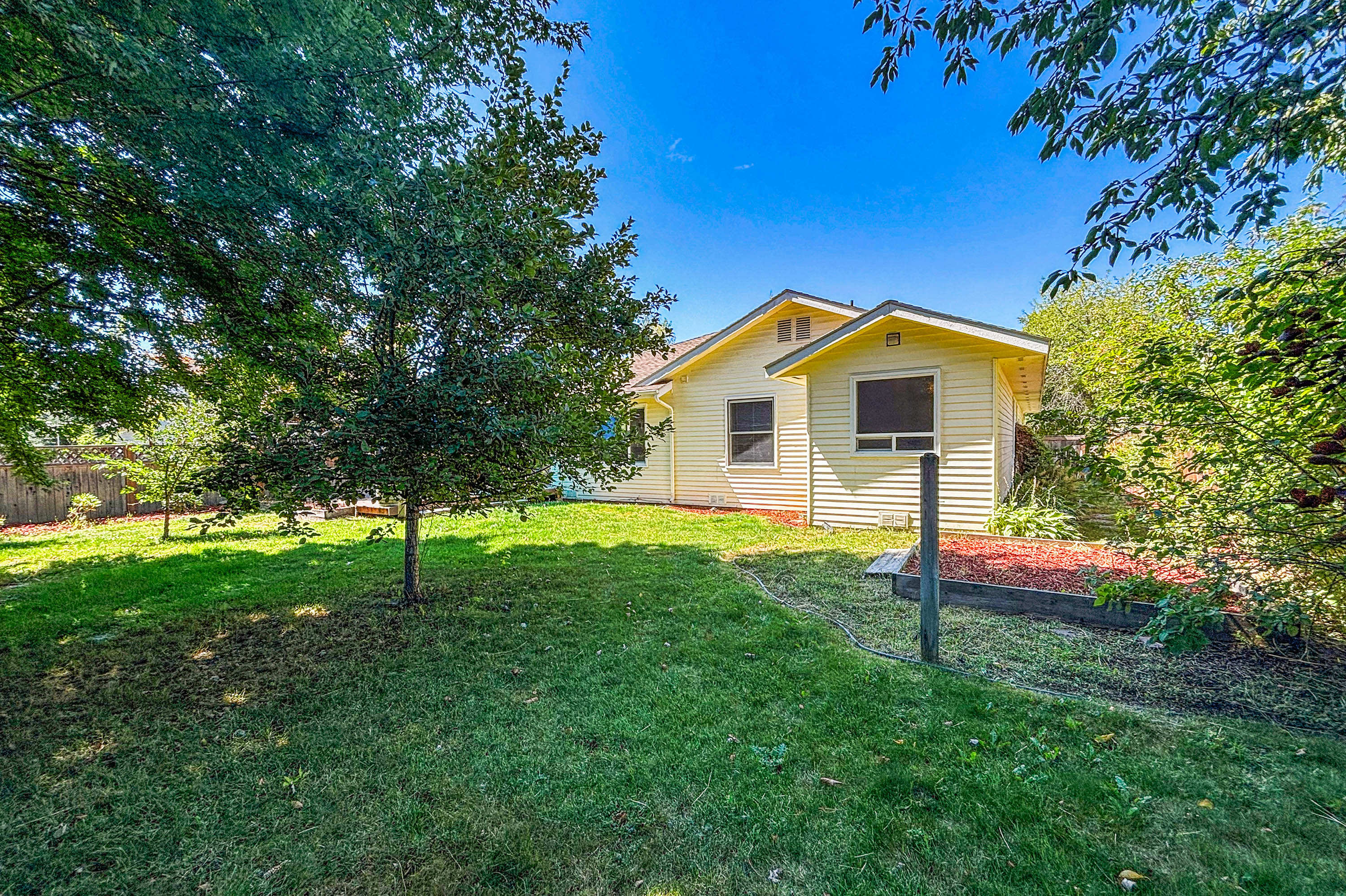 Sandpoint, Idaho, 83864, United States, 3 Bedrooms Bedrooms, ,2 BathroomsBathrooms,Residential,For Sale,2005363