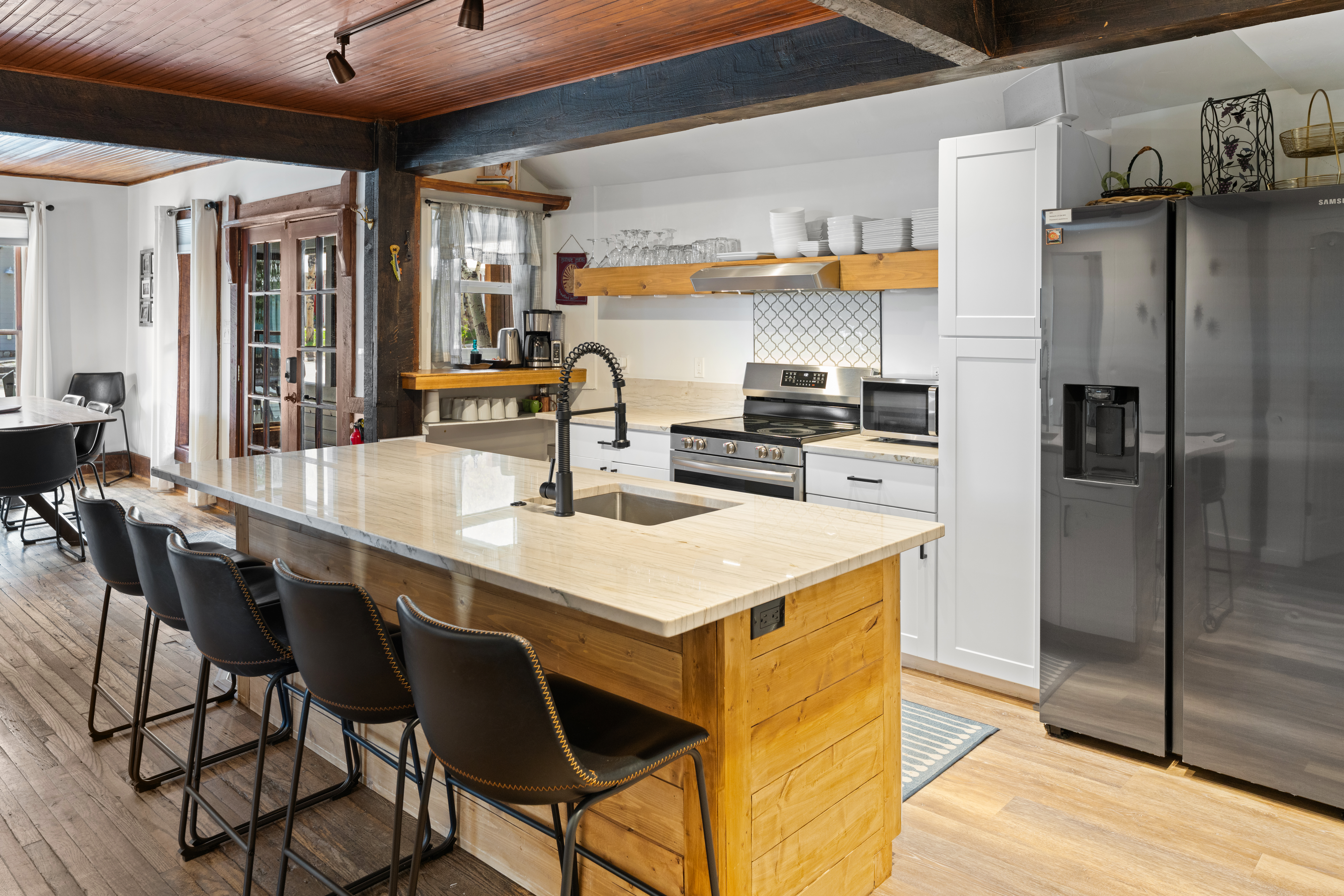  Meticulously Remodeled Historic Home - 物件實景