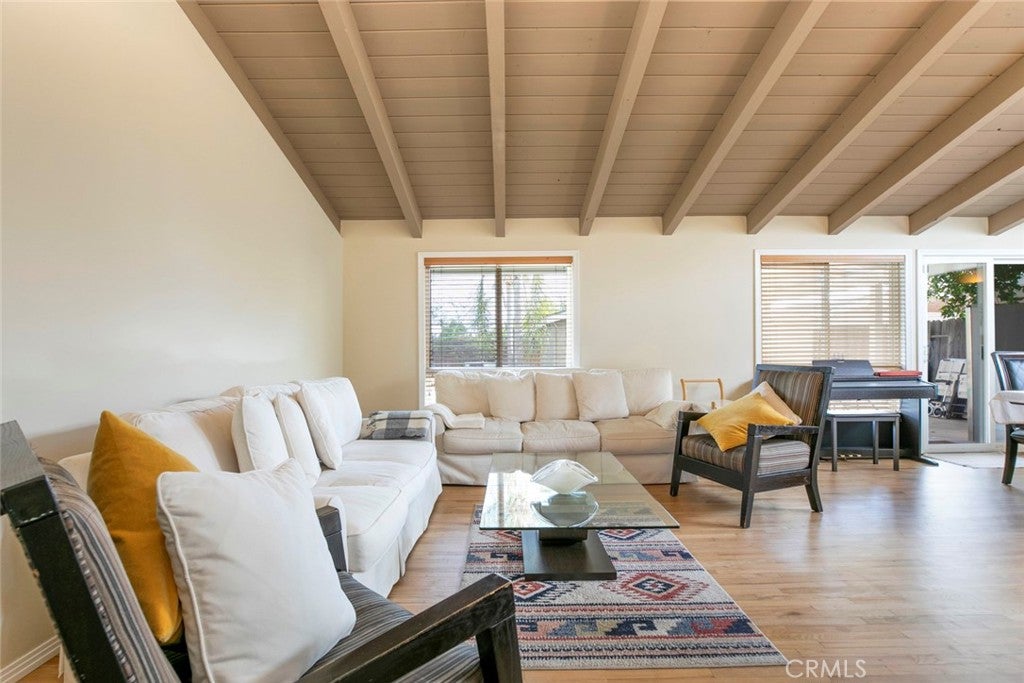 Granada Hills, California, 91344, United States, 3 Bedrooms Bedrooms, ,2 BathroomsBathrooms,Residential,For Sale,1940925