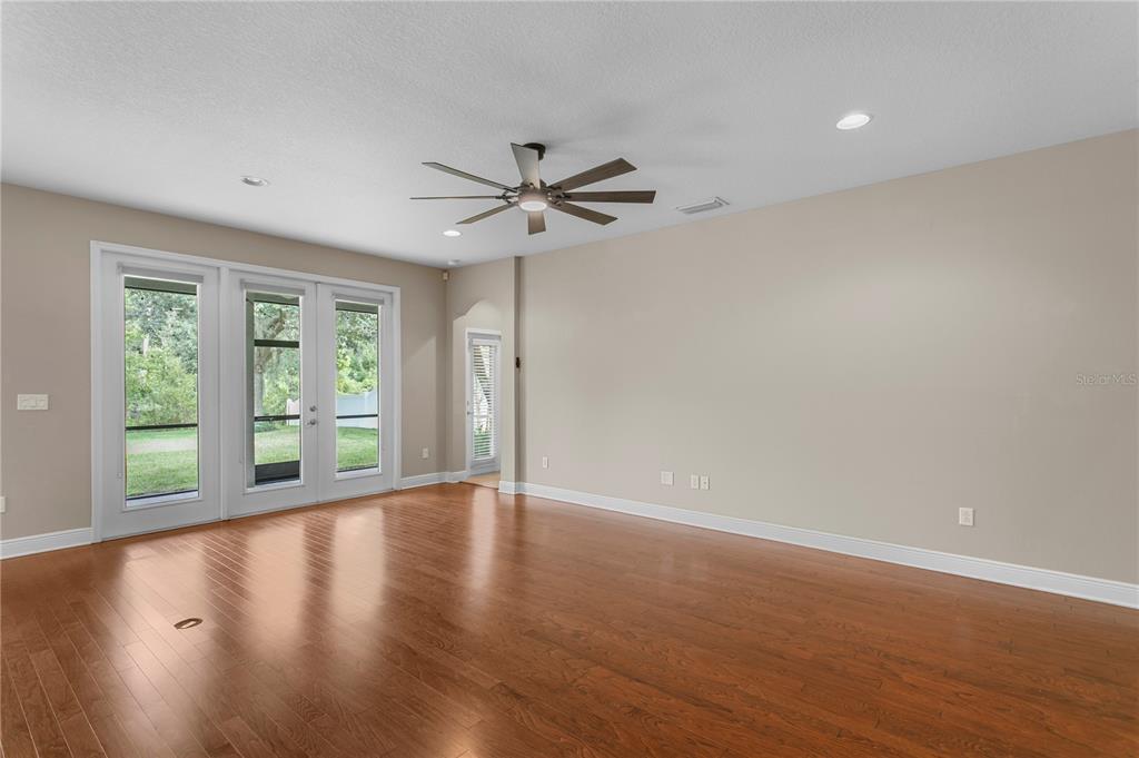 Tampa, Florida, 33647, United States, 5 Bedrooms Bedrooms, ,3 BathroomsBathrooms,Residential,For Sale,1987732