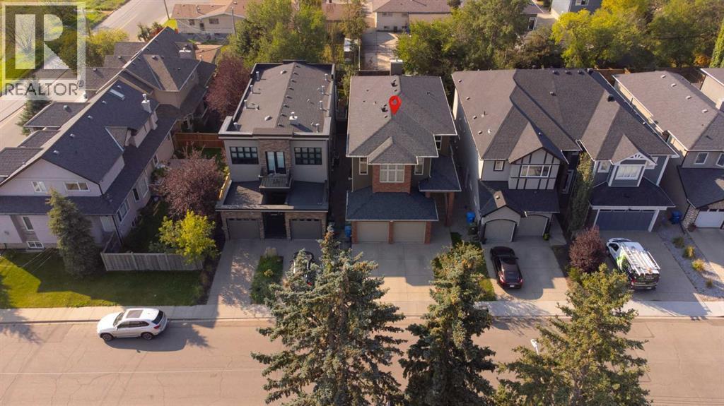 CALGARY, Alberta, T2E 2A7, CA, 5 Bedrooms Bedrooms, ,3 BathroomsBathrooms,Residential,For Sale,1947976