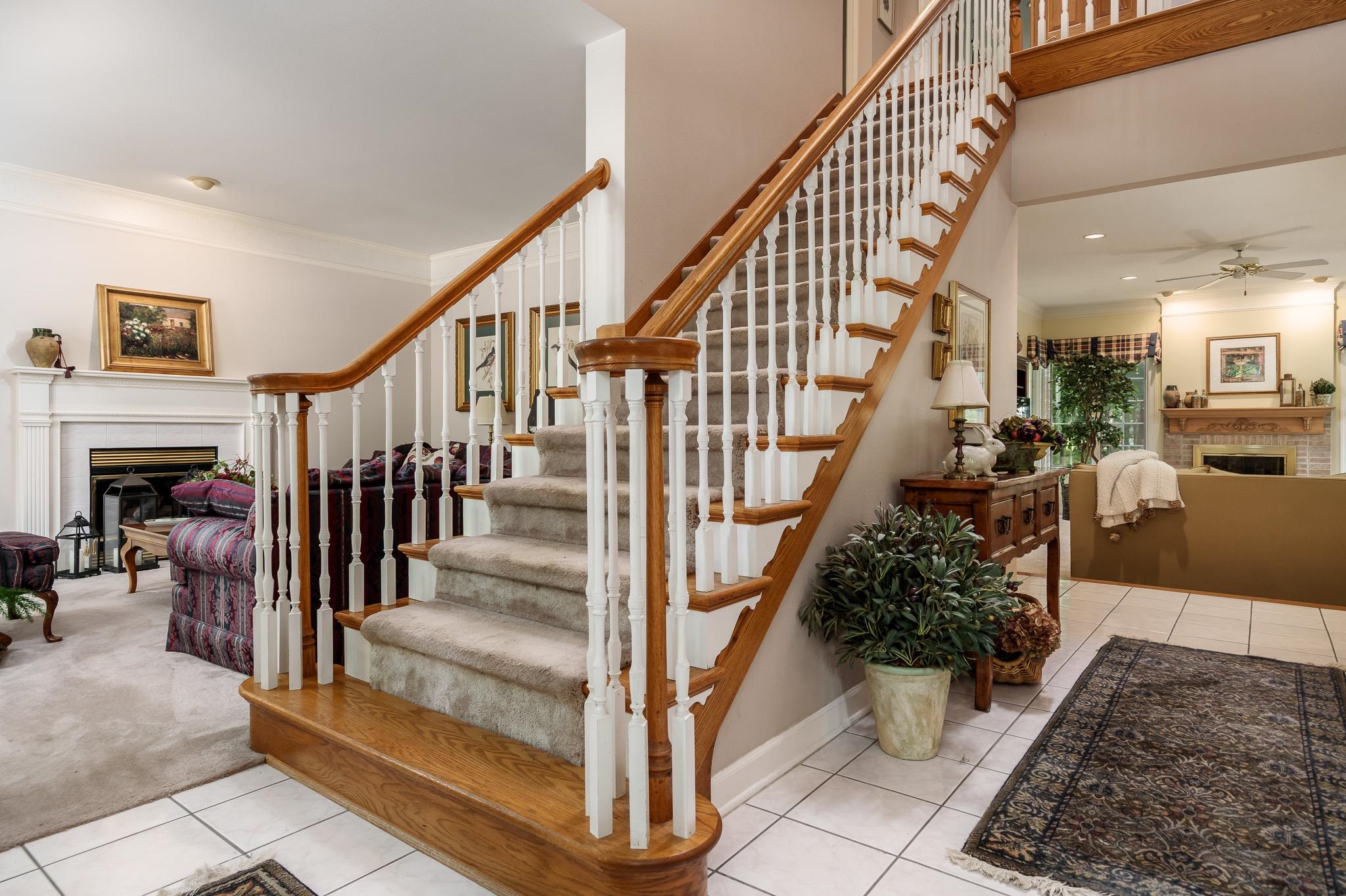 Rockford, Illinois, 61107, United States, 4 Bedrooms Bedrooms, ,5 BathroomsBathrooms,Residential,For Sale,1928082