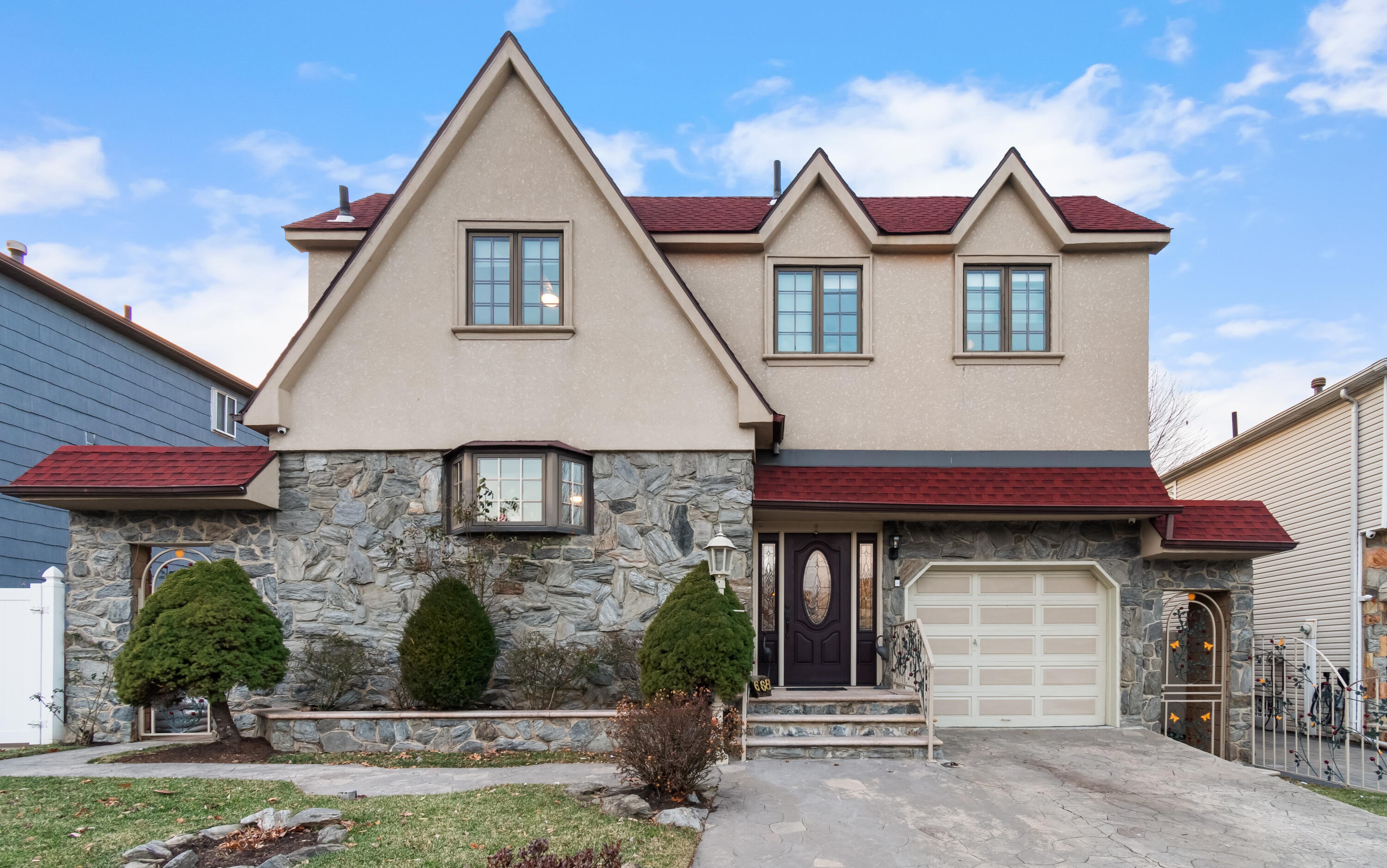  668 Stewart Avenue - 物件實景