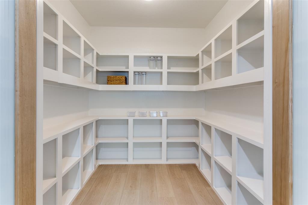 Fort Worth, Texas, 76109, United States, 4 Bedrooms Bedrooms, ,3 BathroomsBathrooms,Residential,For Sale,1974156