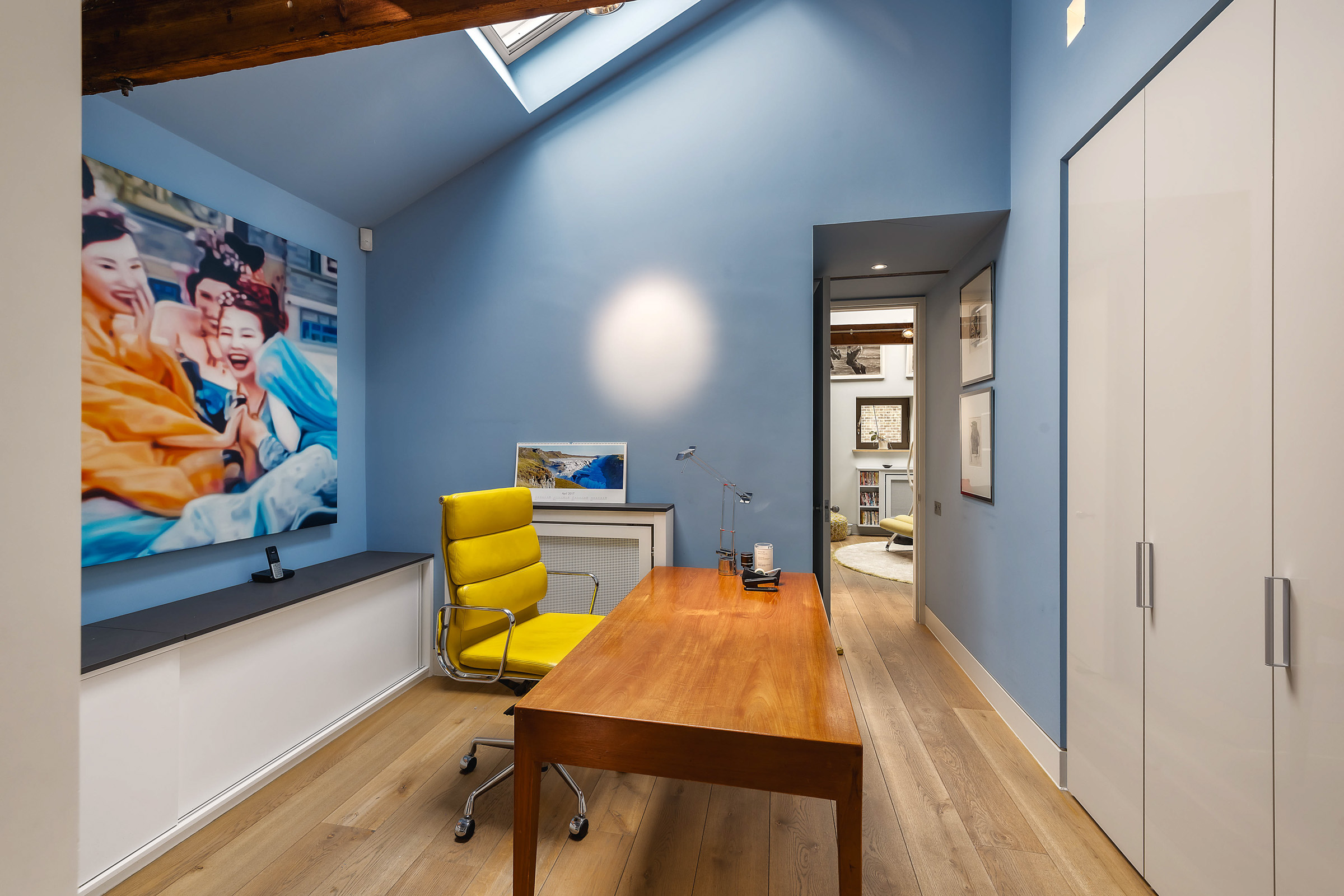  A Dramatic Three-Bedroom Loft with a Roof Terrace in Primrose Hill - 物件實景