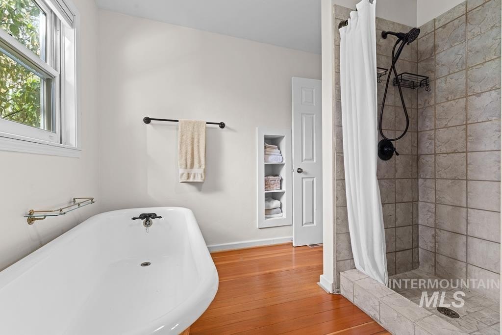 McCall, Idaho, 83638, United States, 4 Bedrooms Bedrooms, ,4 BathroomsBathrooms,Residential,For Sale,1763190