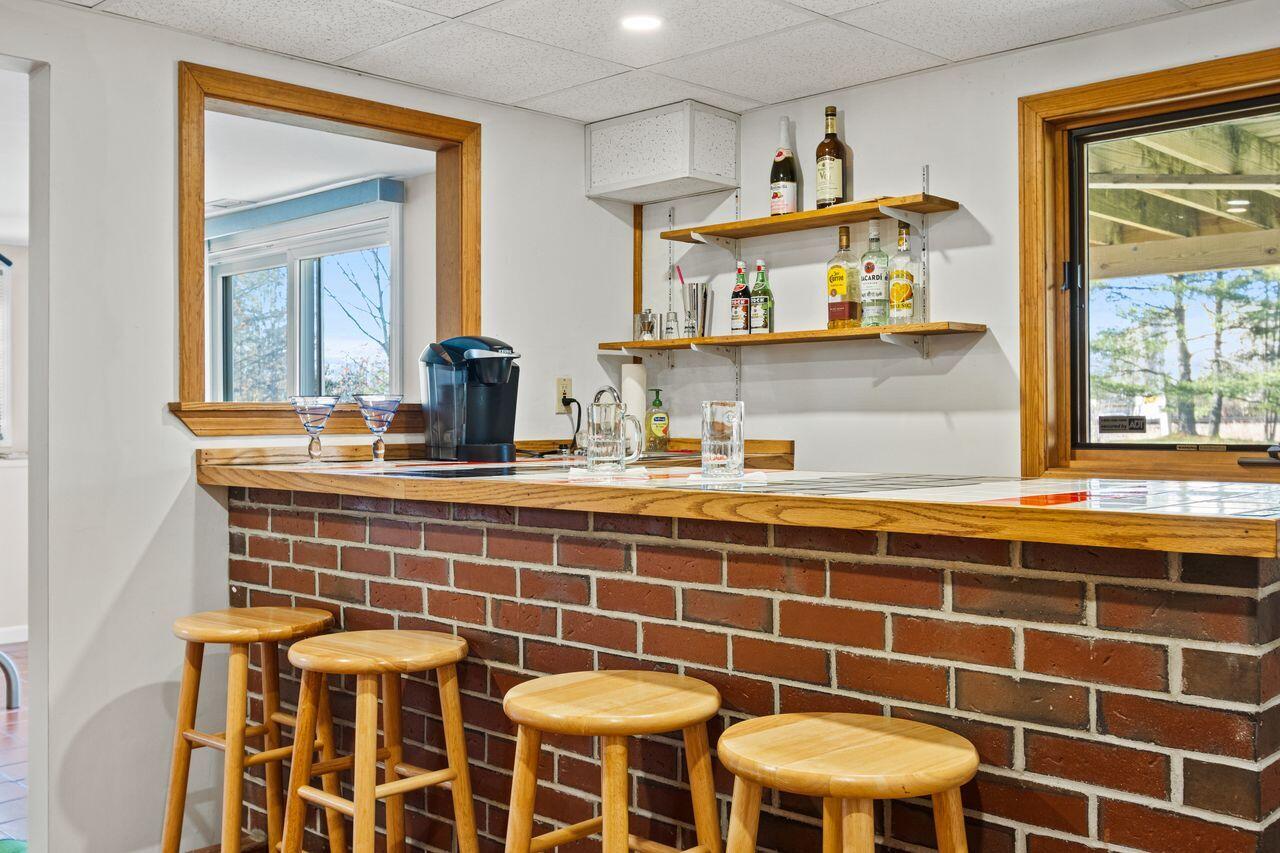 Portland, Maine, 04103, United States, 3 Bedrooms Bedrooms, ,3 BathroomsBathrooms,Residential,For Sale,1988011