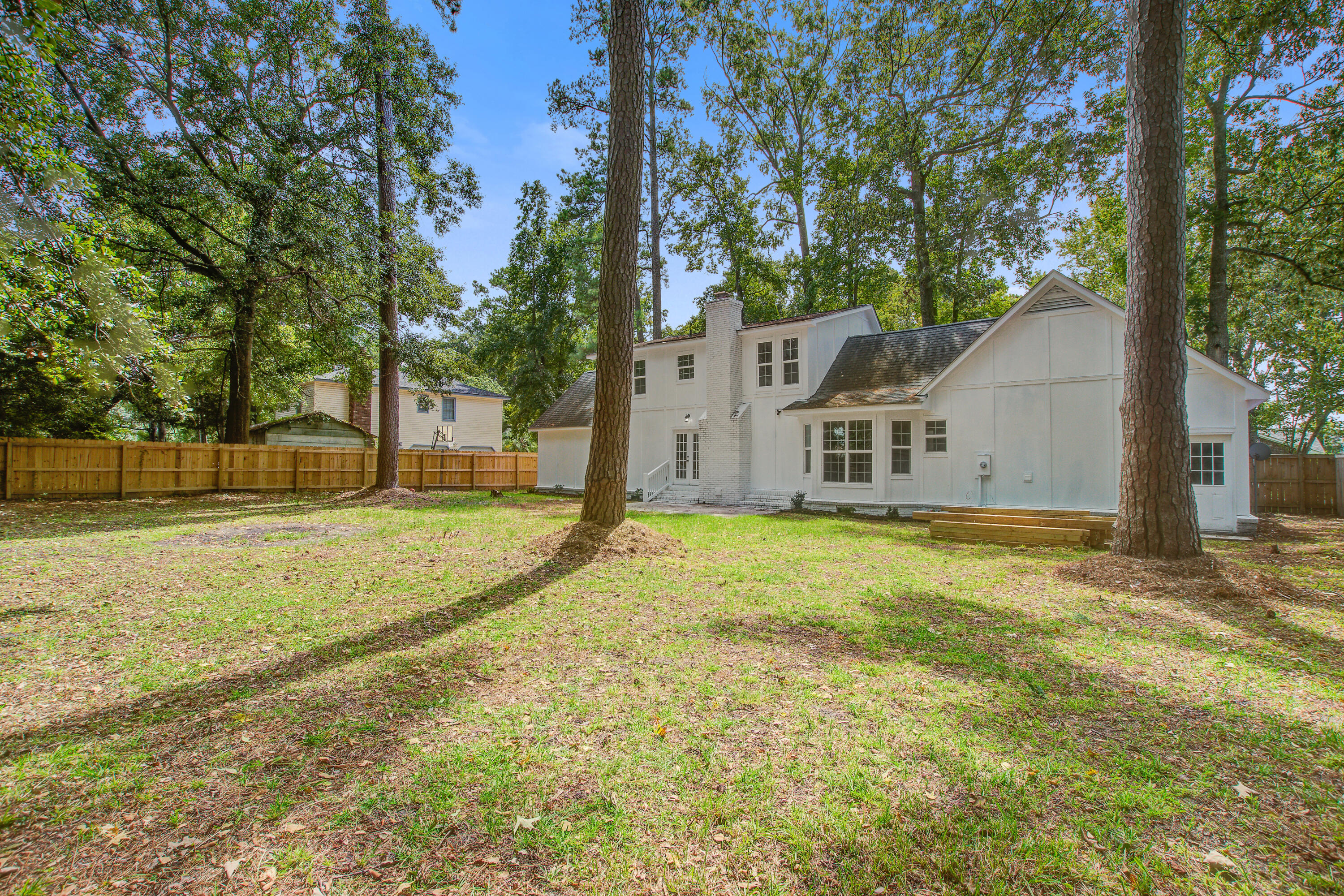 Summerville, South Carolina, 29485, United States, 6 Bedrooms Bedrooms, ,3 BathroomsBathrooms,Residential,For Sale,1950313