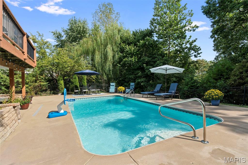 Wildwood, Missouri, 63040, United States, 5 Bedrooms Bedrooms, ,5 BathroomsBathrooms,Residential,For Sale,1941810