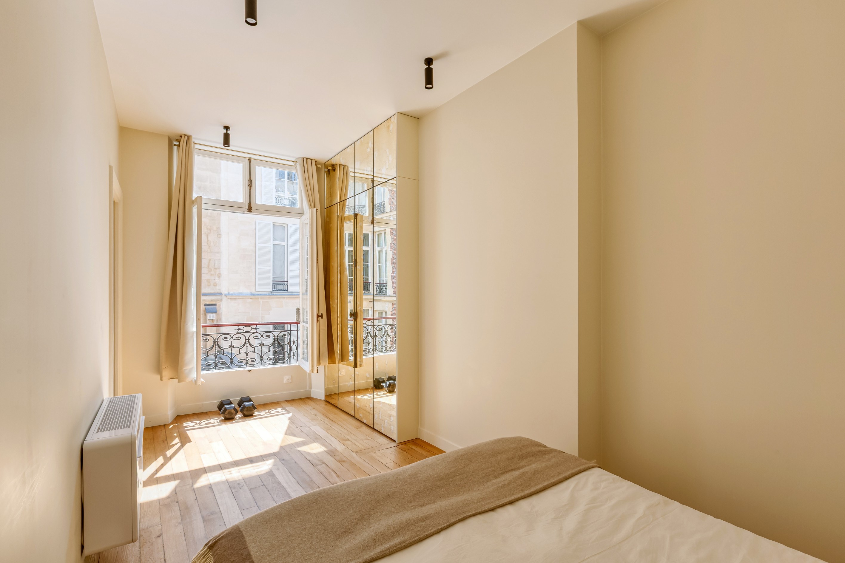  2 bedroom renovated apartment on Île-Saint-Louis - 物件實景