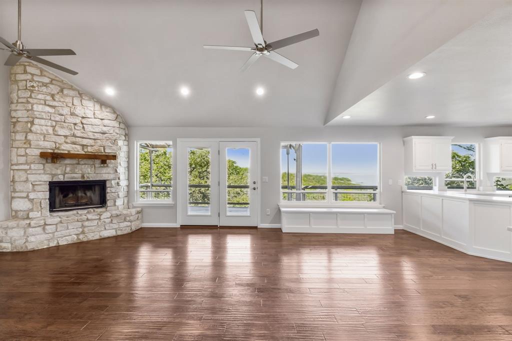 Pottsboro, Texas, 75076, United States, 3 Bedrooms Bedrooms, ,3 BathroomsBathrooms,Residential,For Sale,2003176