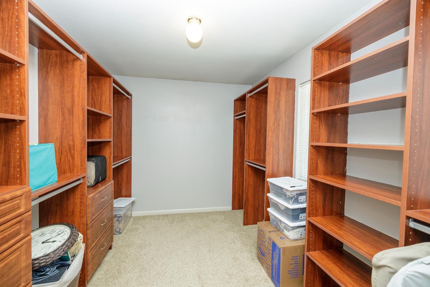 Merced, California, 95340, United States, 5 Bedrooms Bedrooms, ,3 BathroomsBathrooms,Residential,For Sale,1943664