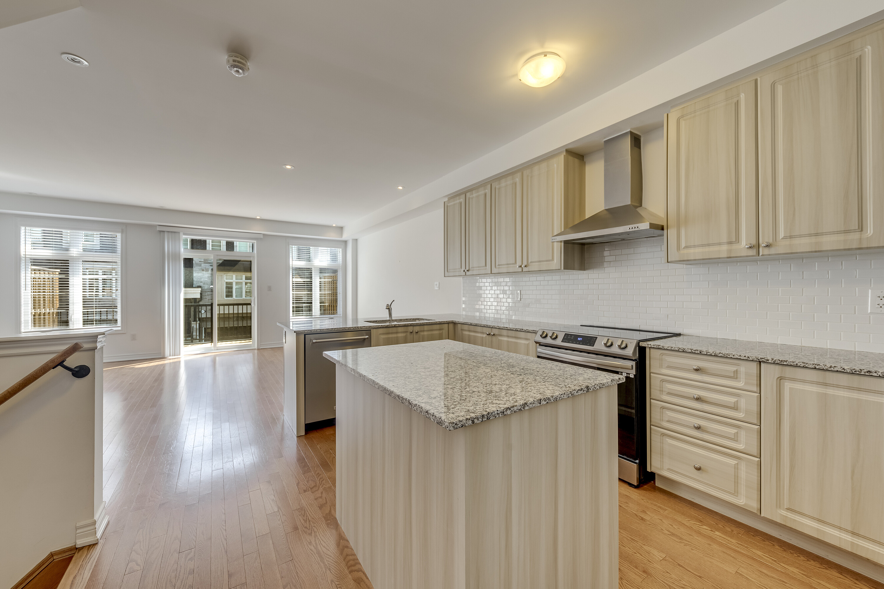  Modern 3-Storey Townhome - 物件實景