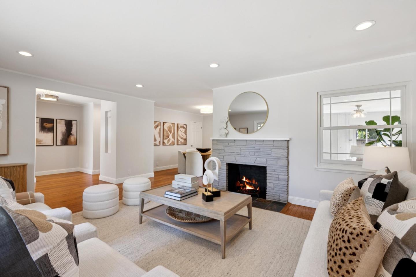 Menlo Park, California, 94025, United States, 3 Bedrooms Bedrooms, ,3 BathroomsBathrooms,Residential,For Sale,1941637
