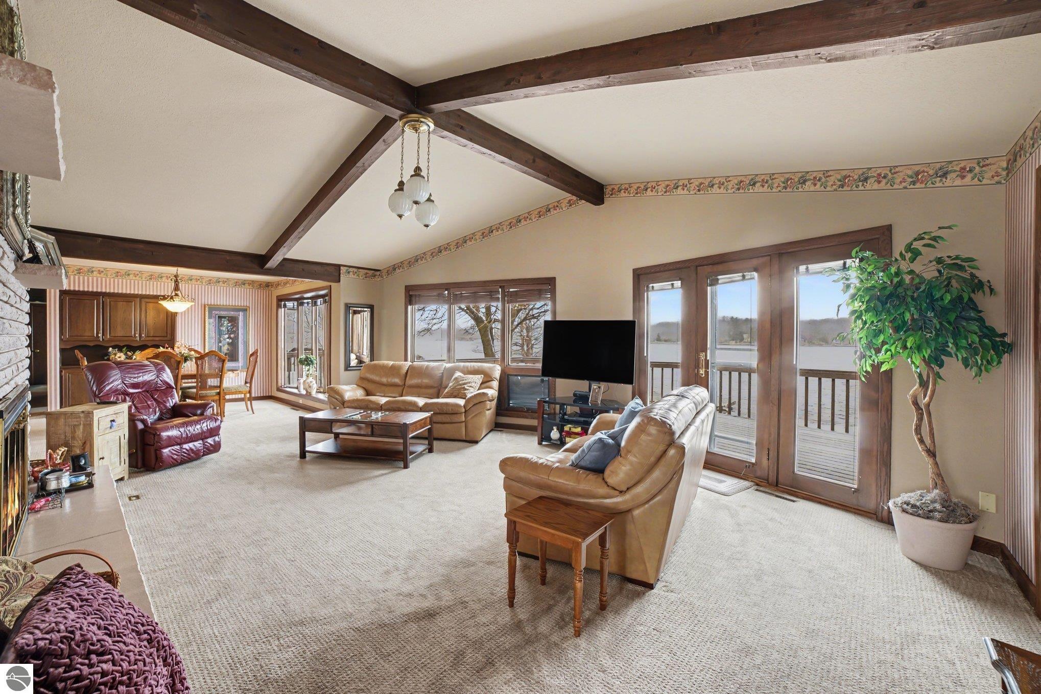 Lake Isabella, Michigan, 48893, United States, 4 Bedrooms Bedrooms, ,4 BathroomsBathrooms,Residential,For Sale,2030356