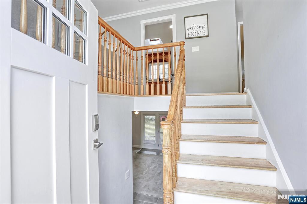 Ramsey, New Jersey, 07446, United States, 4 Bedrooms Bedrooms, ,3 BathroomsBathrooms,Residential,For Sale,1911105