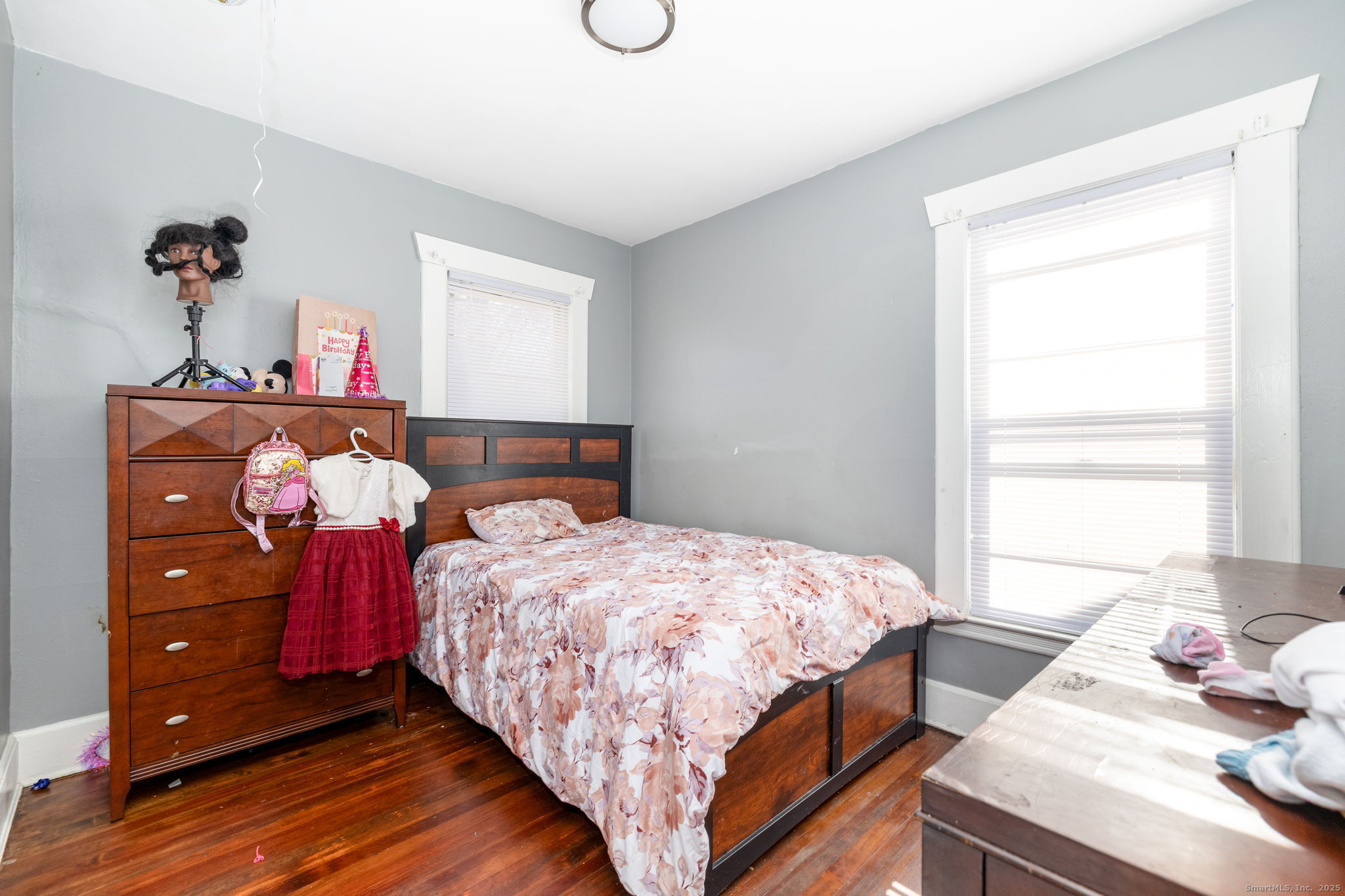 Hartford, Connecticut, 06105, United States, 8 Bedrooms Bedrooms, ,3 BathroomsBathrooms,Residential,For Sale,1994837