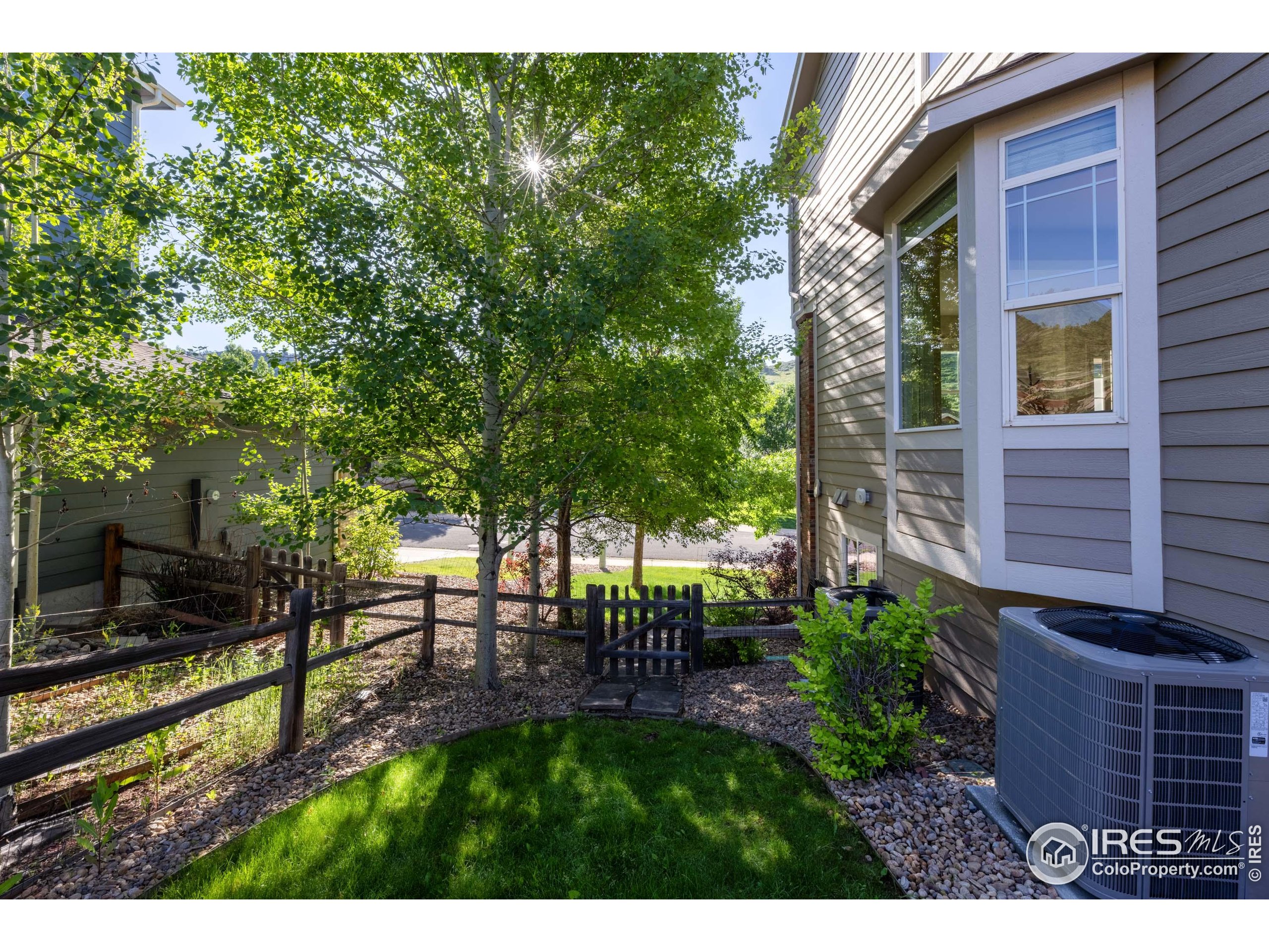 Lyons, Colorado, 80540, United States, 4 Bedrooms Bedrooms, ,3 BathroomsBathrooms,Residential,For Sale,1865994