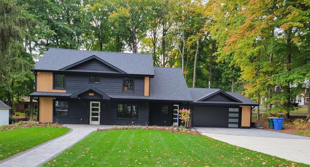 Madison, Wisconsin, 53704, United States, 4 Bedrooms Bedrooms, ,5 BathroomsBathrooms,Residential,For Sale,1973906