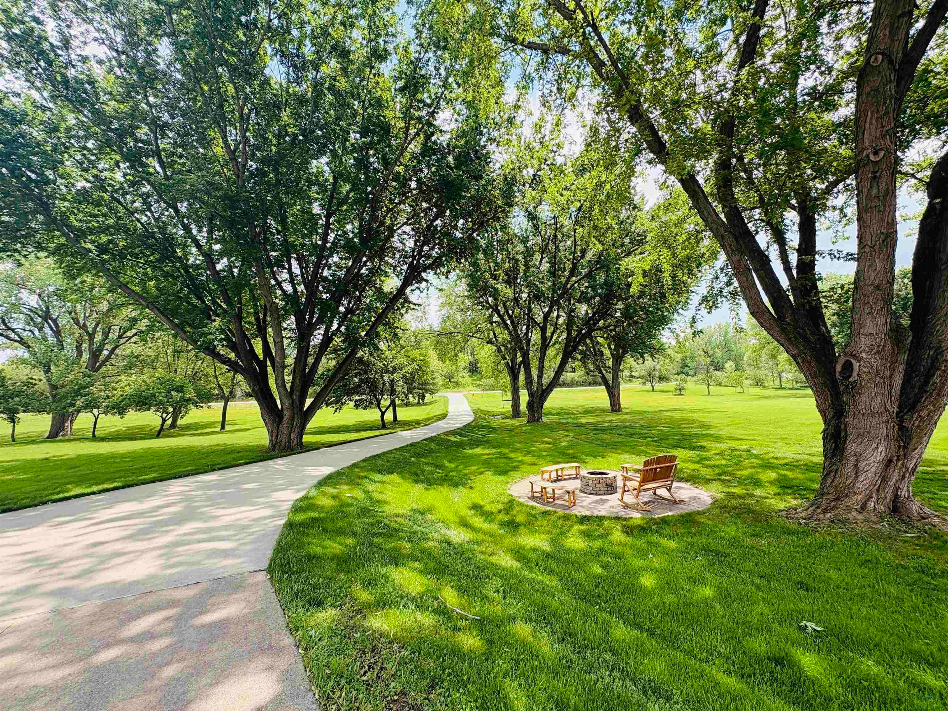 Sioux City, Iowa, 51108, United States, 3 Bedrooms Bedrooms, ,4 BathroomsBathrooms,Residential,For Sale,2035847