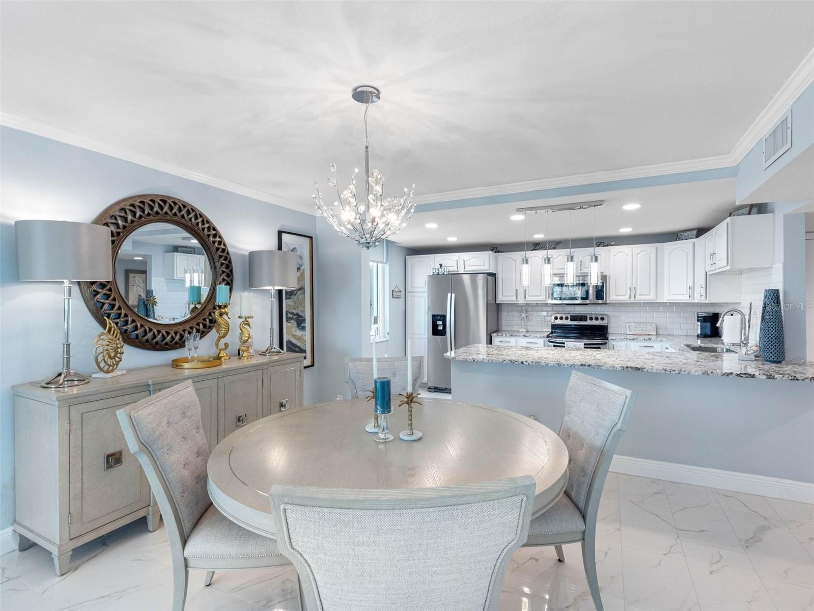 CLEARWATER BEACH, Florida, 33767, United States, 2 Bedrooms Bedrooms, ,2 BathroomsBathrooms,Residential,For Sale,1937556
