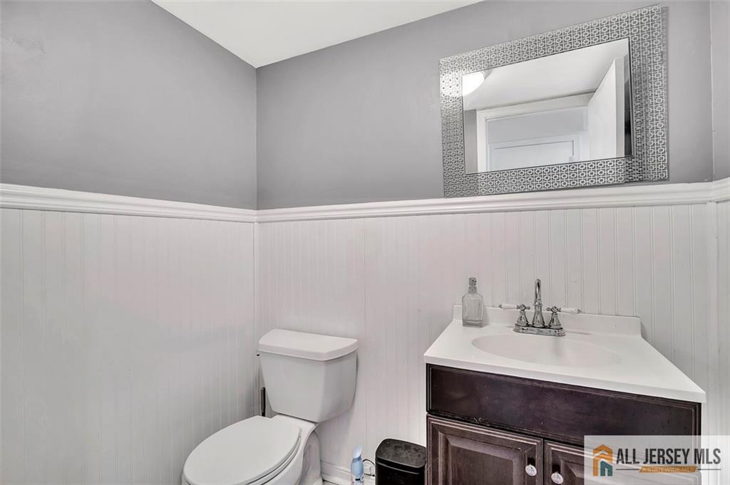 East Brunswick, New Jersey, 08816, United States, 3 Bedrooms Bedrooms, ,3 BathroomsBathrooms,Residential,For Sale,1917391