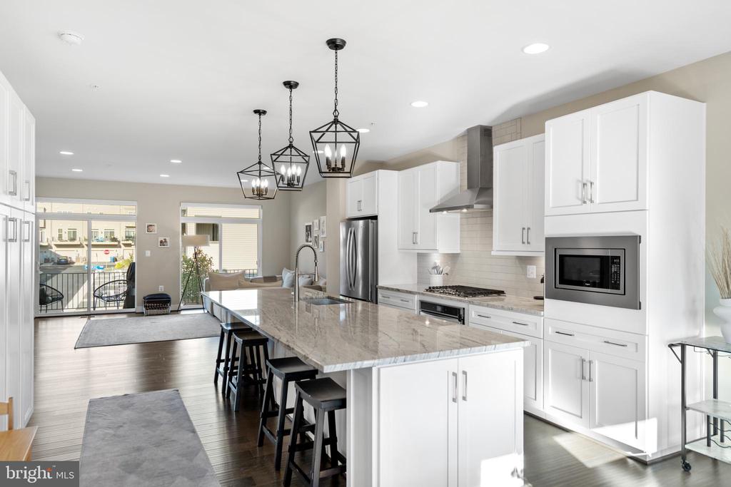 Brambleton, Virginia, 20148, United States, 3 Bedrooms Bedrooms, ,5 BathroomsBathrooms,Residential,For Sale,2005795