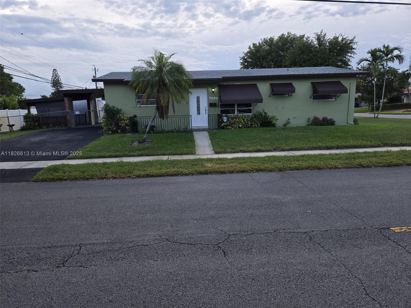Hollywood, Florida, 33024, United States, 3 Bedrooms Bedrooms, ,2 BathroomsBathrooms,Residential,For Sale,1933387