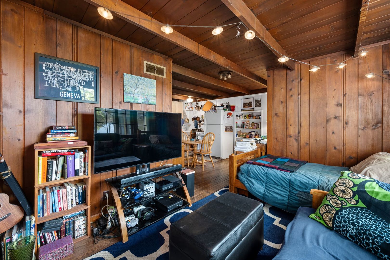 Geneva, Illinois, 60134, United States, 4 Bedrooms Bedrooms, ,2 BathroomsBathrooms,Residential,For Sale,1987622