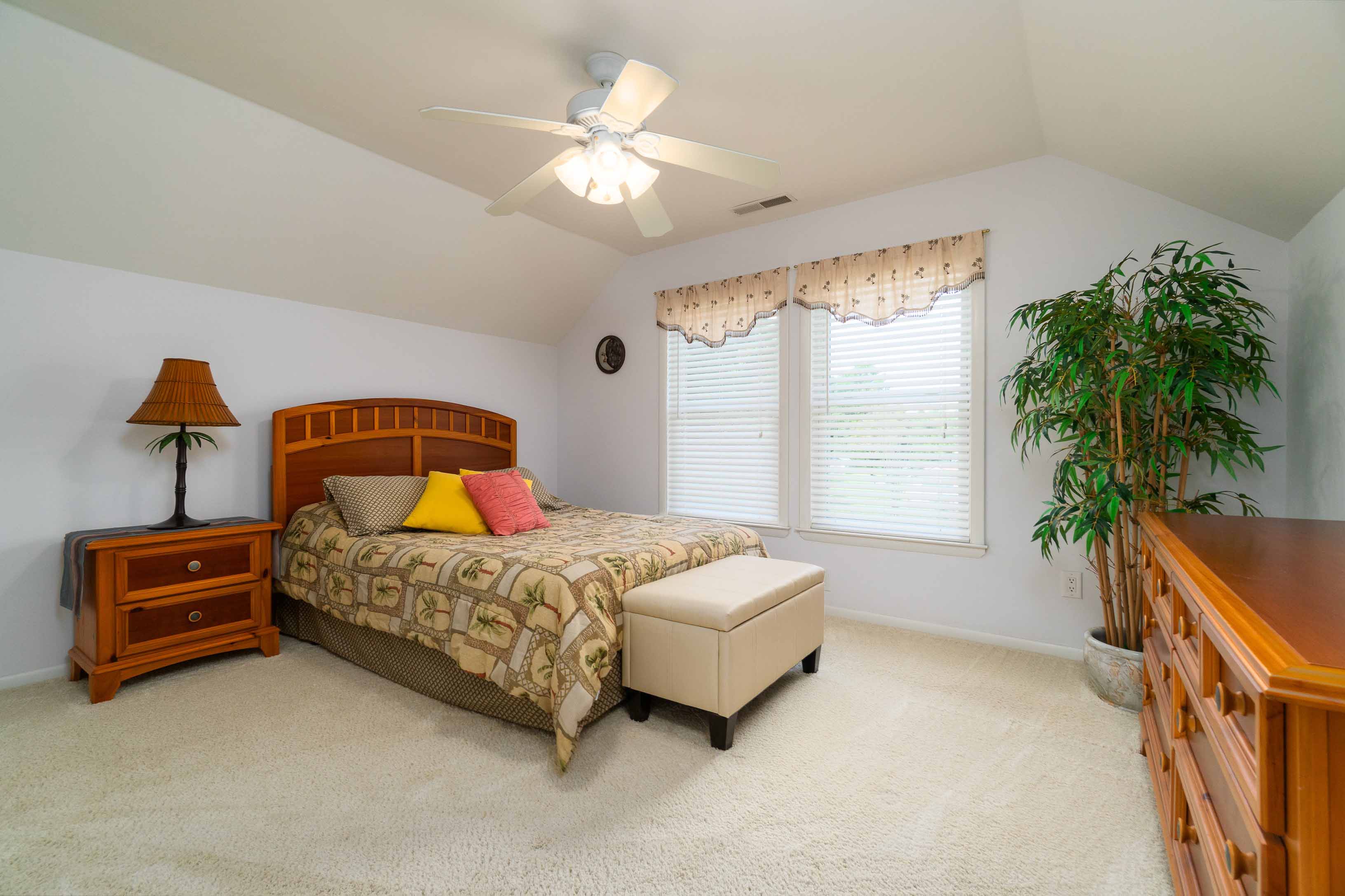 Oriental, North Carolina, 28571, United States, 4 Bedrooms Bedrooms, ,4 BathroomsBathrooms,Residential,For Sale,1944868