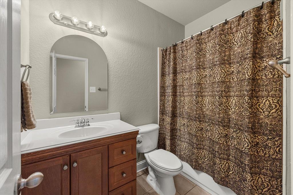 Rockwall, Texas, 75087, United States, 5 Bedrooms Bedrooms, ,5 BathroomsBathrooms,Residential,For Sale,1877304