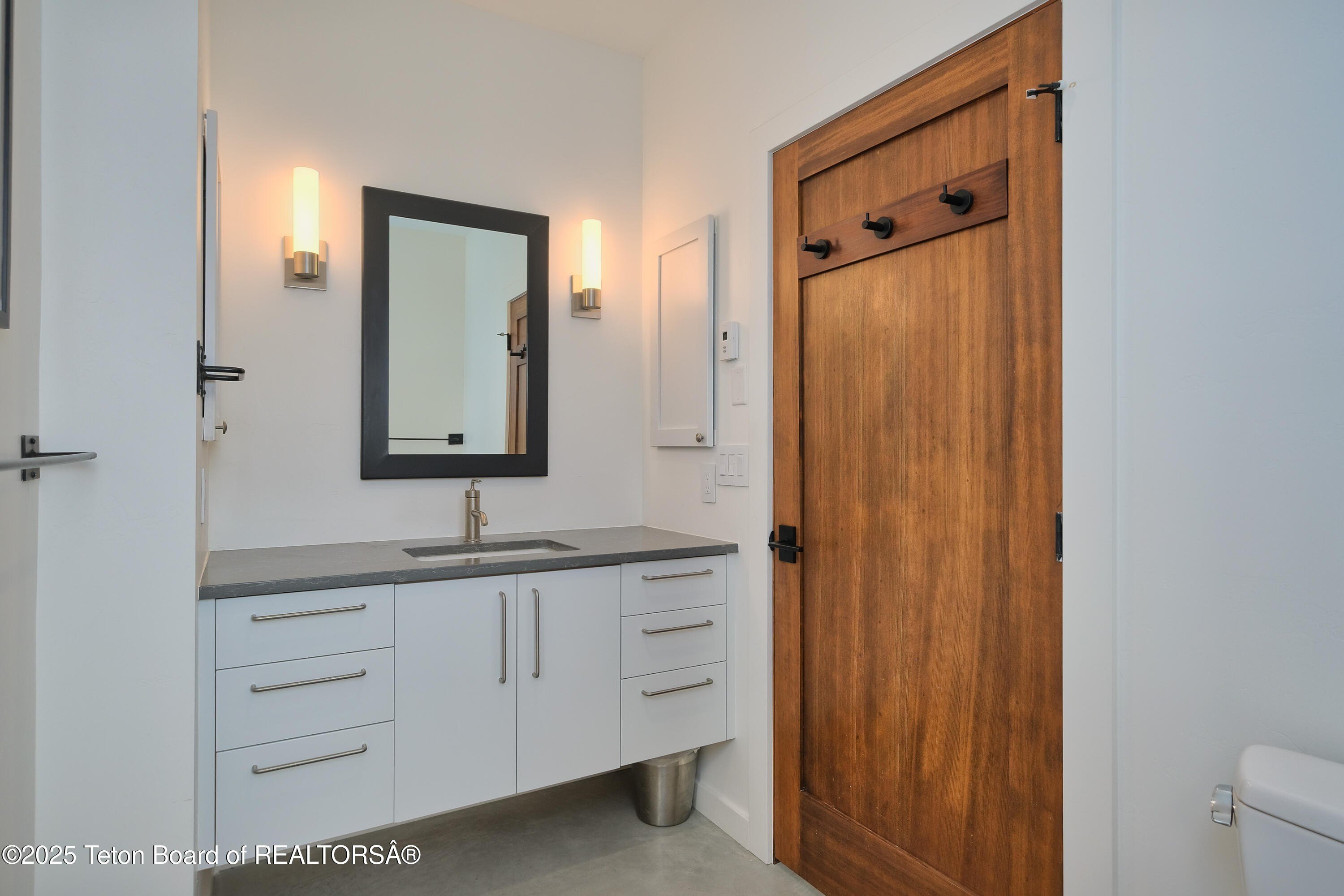 Victor, Idaho, 83455, United States, 4 Bedrooms Bedrooms, ,2 BathroomsBathrooms,Residential,For Sale,1895074