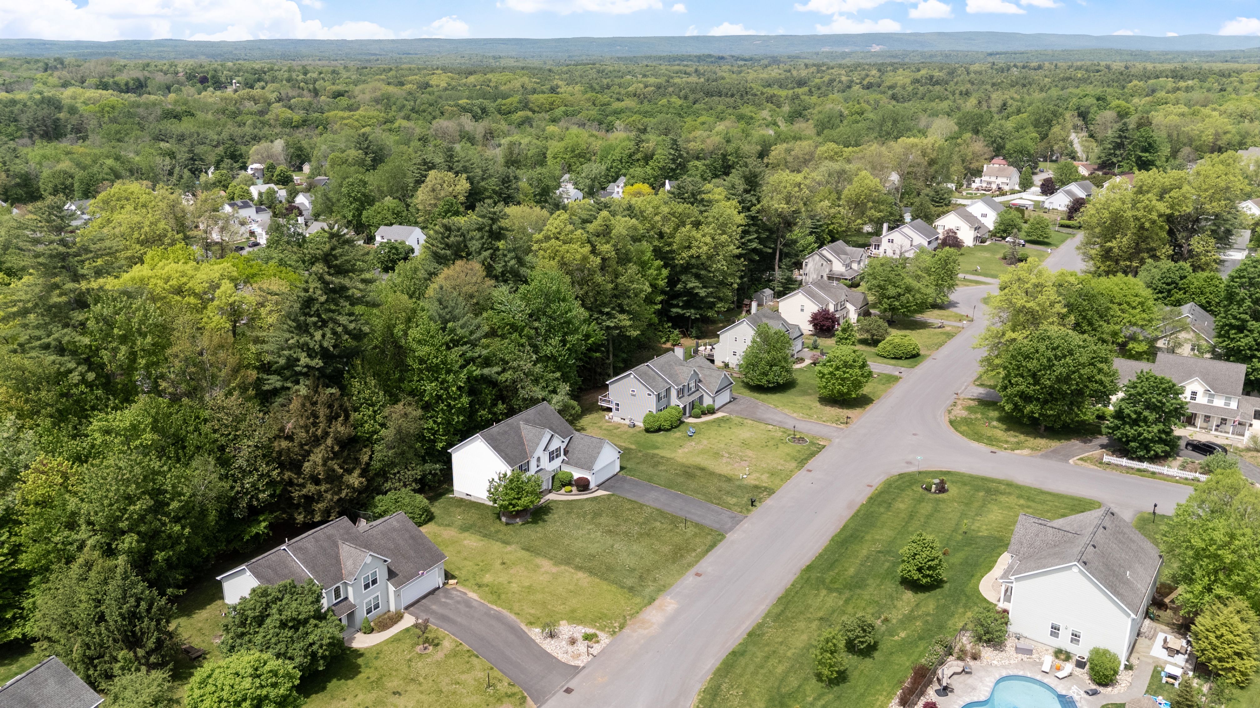  20 Berkshire Drive, Ballston Spa, NY 12020 - 物件實景