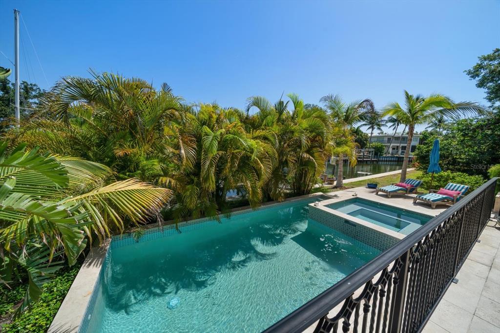 Tampa, Florida, 33606, United States, 5 Bedrooms Bedrooms, ,4 BathroomsBathrooms,Residential,For Sale,1827015